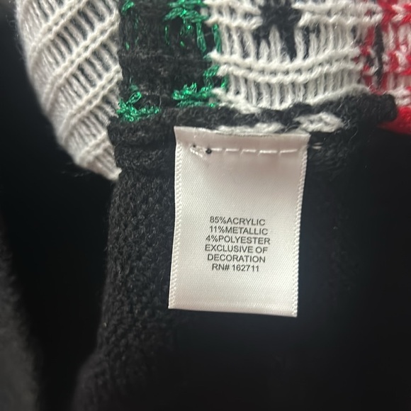 Blizzard Bay Pug with Sunglasses Women's Ugly Christmas Sweater NWT Small - Picture 6 of 6